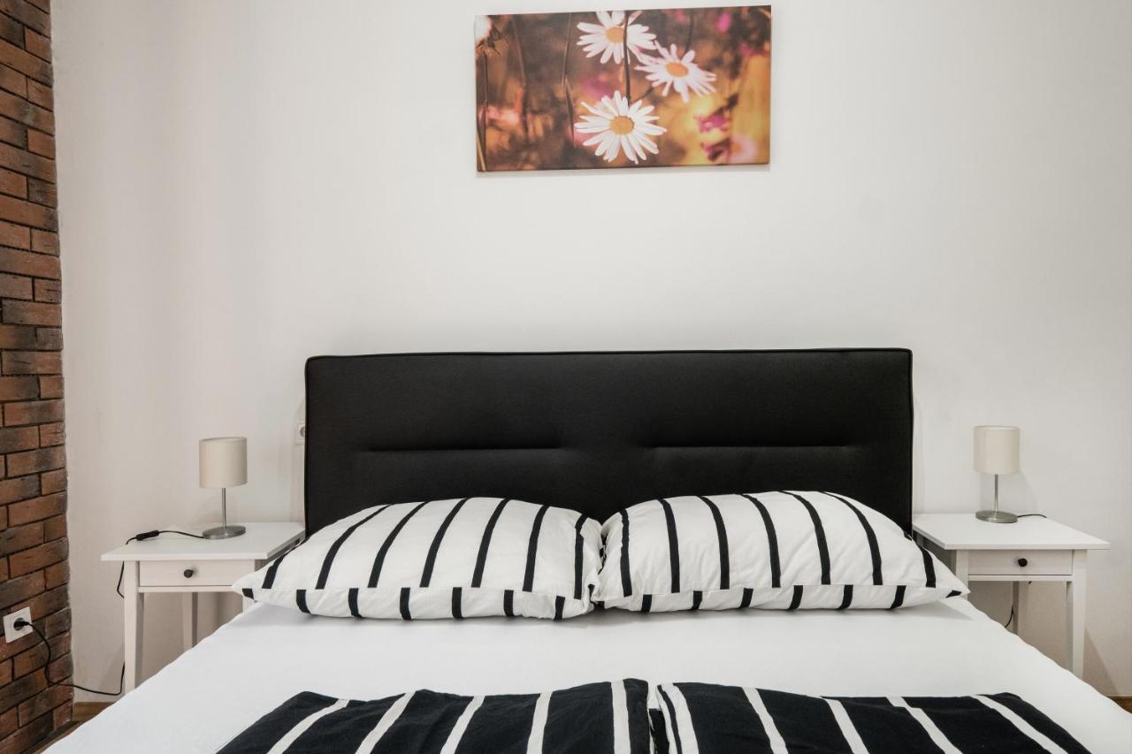 Jacuzzi And Privacy With 2 Balconies And Free Garage Budapeszt